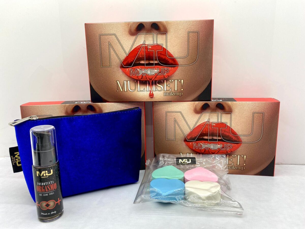 Pochette mu make up on sale